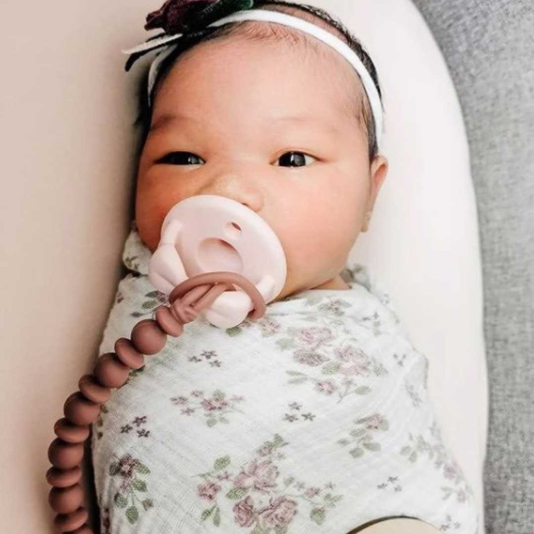 Beaded Pacifier Clip - Rosewood
