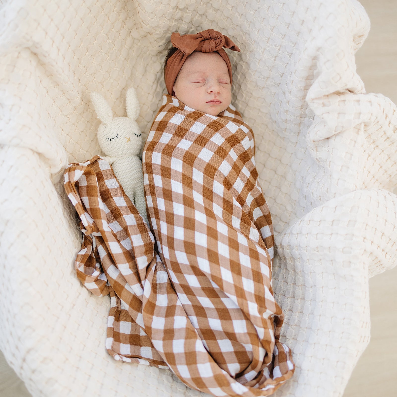 burnt orange swaddle, muslin swaddle blanket, bamboo baby blanket, swaddling wrap, fall baby blanket, dark brown muslin swaddle, gingham baby blanket