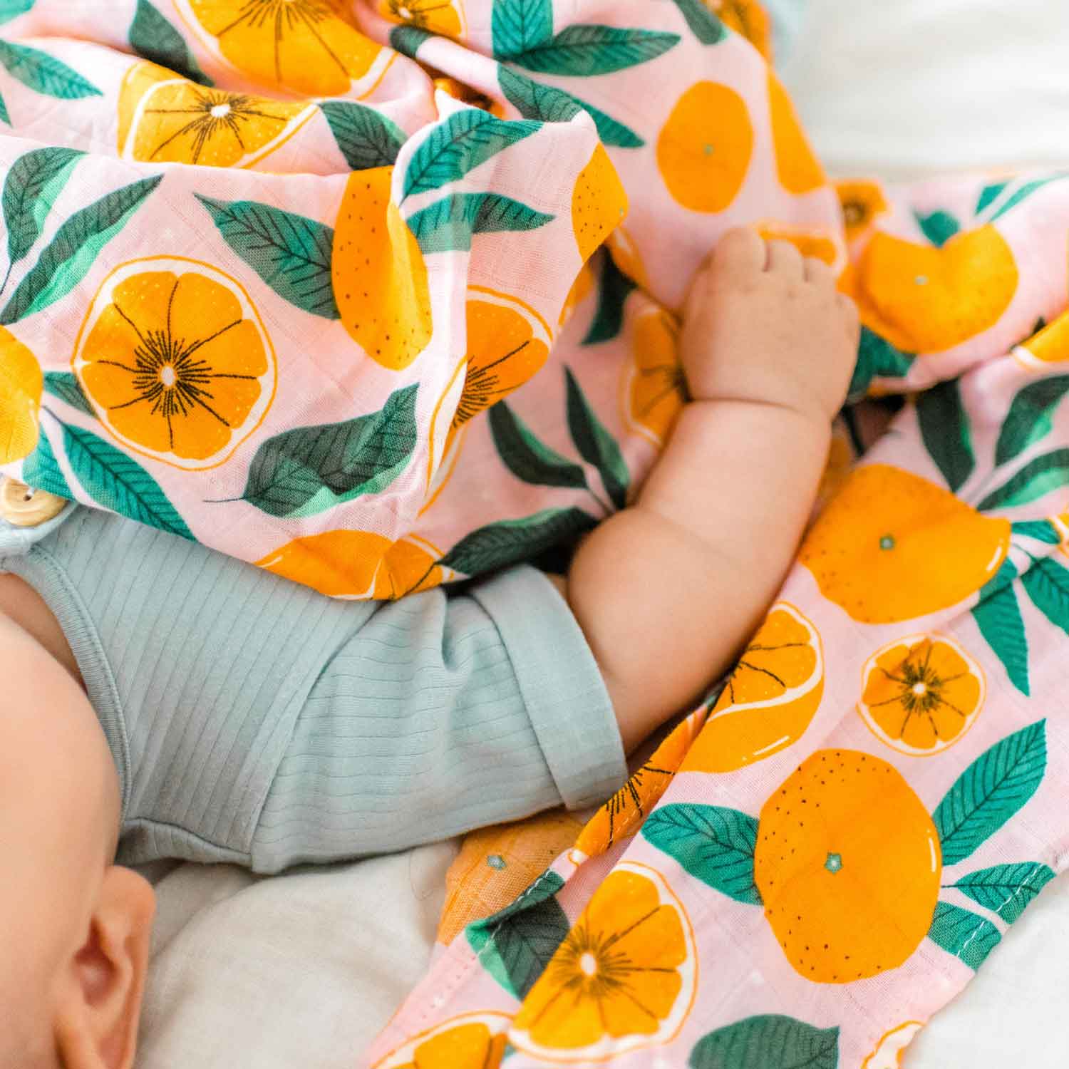 orange swaddle blanket, sliced oranges swaddle, bamboo muslin swaddle, baby girl gift